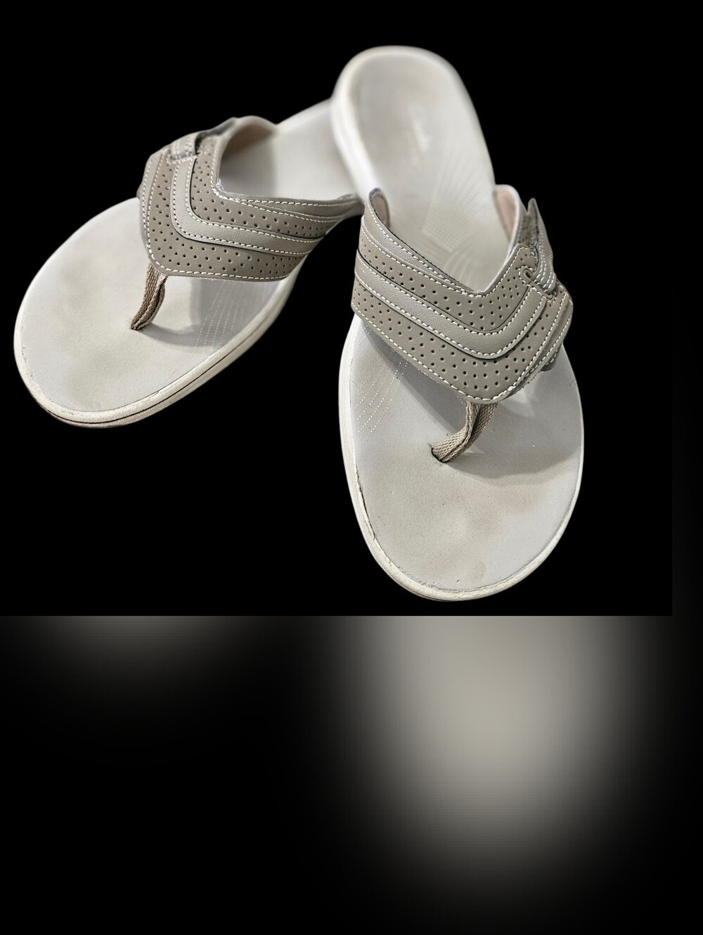 Clarks 9 Cloudsteppers Brinkley Jazz Womens Comfort Flip Flop Sandals Sand Beige